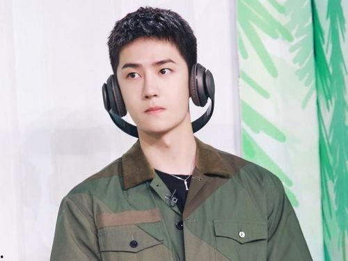 男明星喝汤,男明星的养生时刻
